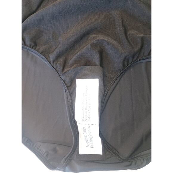 Swim Solutions Floral Print Flyaway Swim Dress size 18 Black/White NWT - Picture 8 of 12